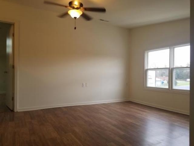 704 5th St - Photo 2 of 6