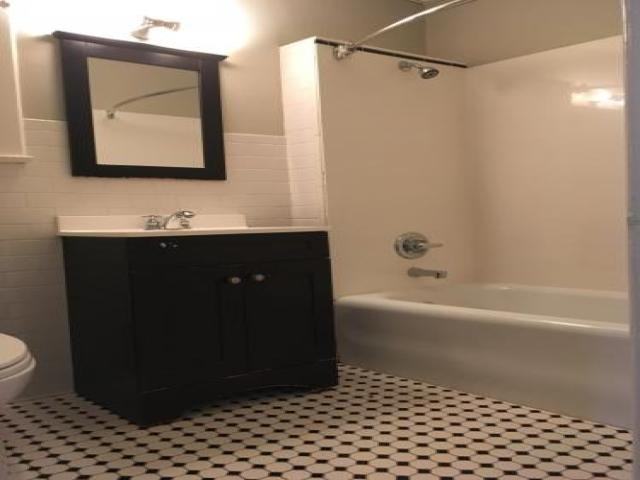 2169 Sherwood Ave - Photo 3 of 4