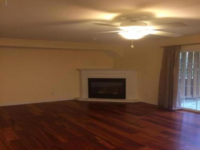 761 N Hite Ave - Photo 2 of 6