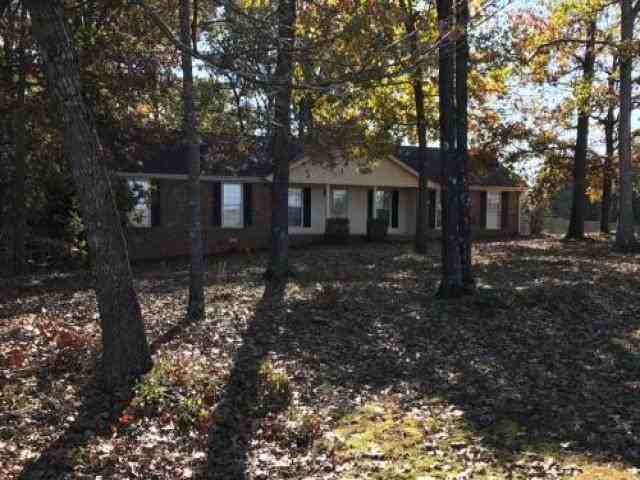 29 Corey Dr - Photo 2 of 6