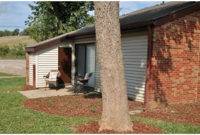 2820 Vista View Dr - Photo 2 of 4