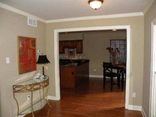 676 Hotchkiss Ln - Photo 3 of 6