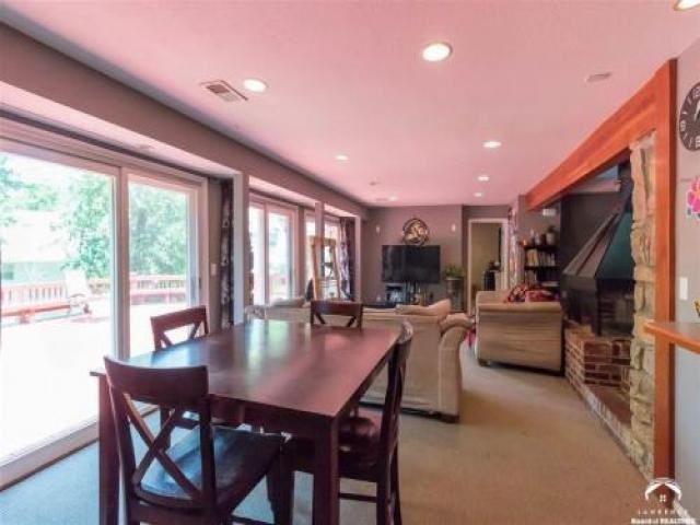 2610 University Dr - Photo 2 of 6