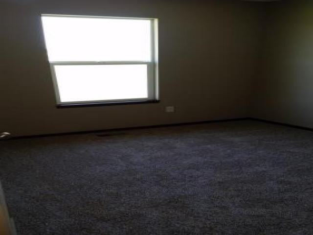 230 S Stoneridge St - Photo 3 of 3