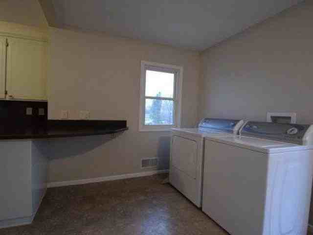 1008 S 5th St - Photo 2 of 6