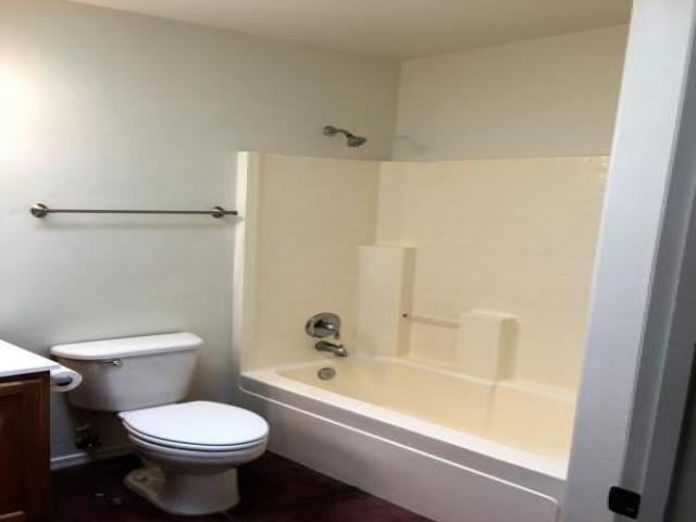 438 W 27th St - Photo 2 of 6