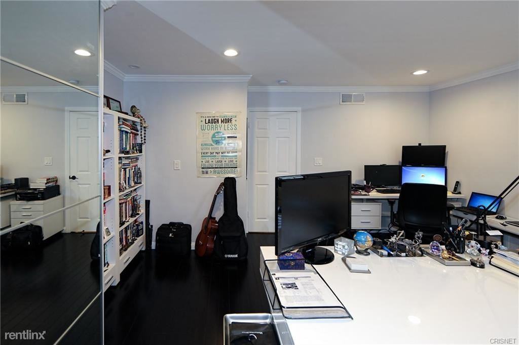 16513 Moorpark St - Photo 3 of 25