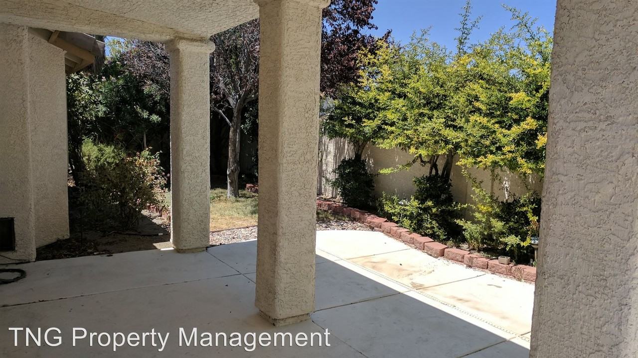 9812 Double Rock Dr - Photo 3 of 19