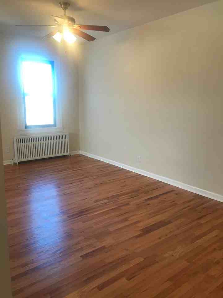 91 Wadsworth Ave #2 - Photo 3 of 6