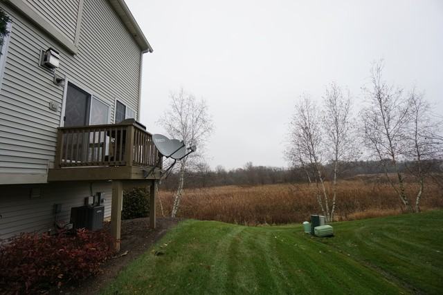 334 Evergreen Cir - Photo 3 of 16