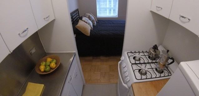 2970 N Sheridan - Photo 2 of 9