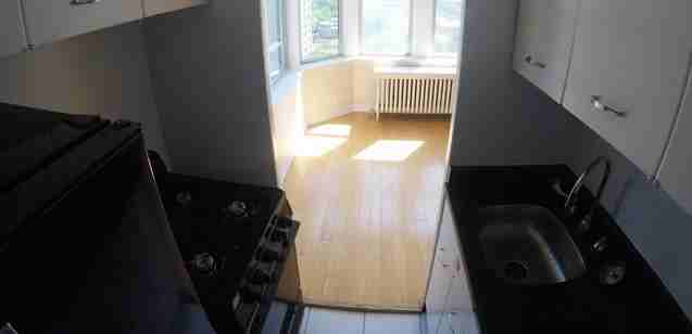 2970 N Sheridan - Photo 3 of 9