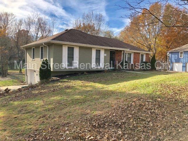 5320 Cottage Ave - Photo 3 of 21