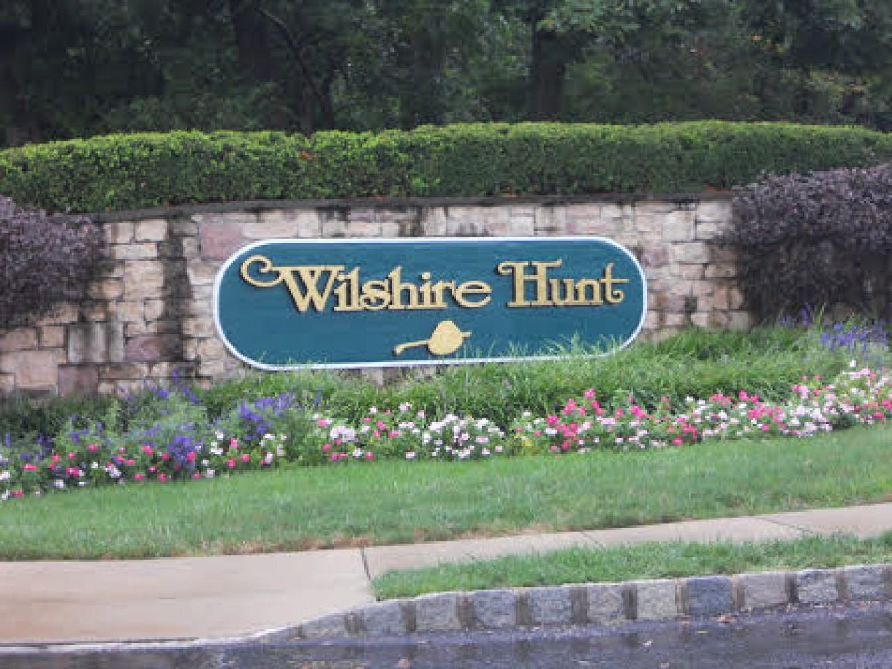 614 Weymouth Ct #45 - Photo 2 of 11