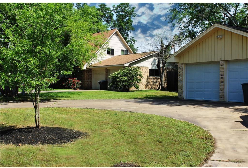 1821 Langford St - Photo 2 of 15