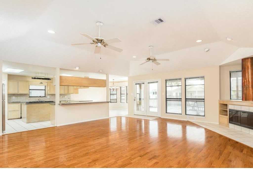 103 Bamaku Bend - Photo 3 of 27