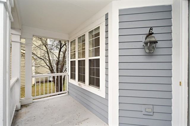 2300 Congressional Ln - Photo 2 of 24