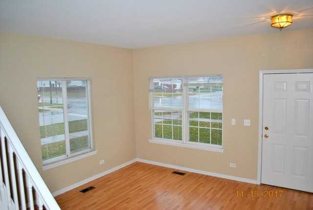 2703 Skylane Dr - Photo 3 of 14