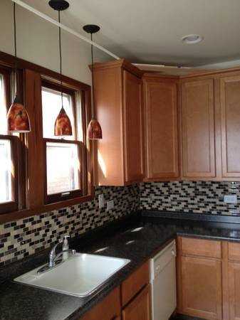 5811 N Marmora Ave - Photo 3 of 22