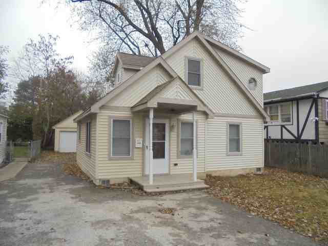 320 Elder Dr - Photo 2 of 36