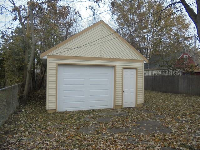 320 Elder Dr - Photo 3 of 36