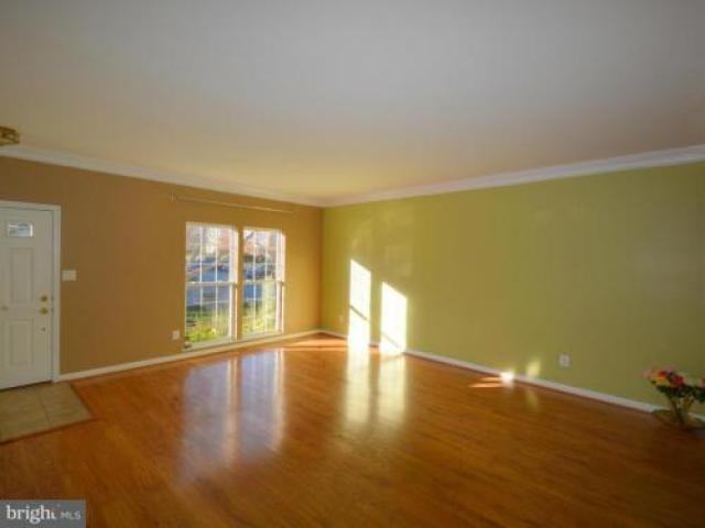 20496 Ashley Terrace - Photo 3 of 6