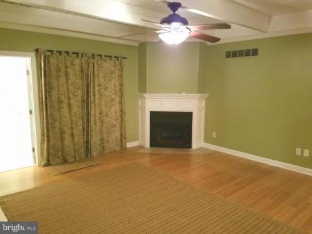 99 Chatham Ct - Photo 3 of 6