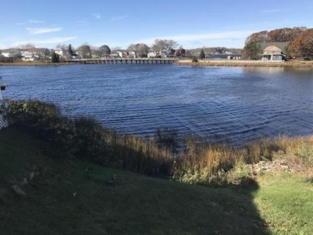 335 Ocean Grove Ave - Photo 2 of 4