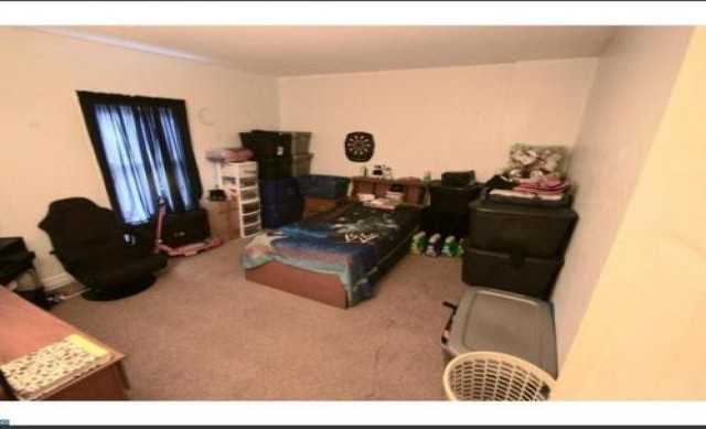 307 S 6th St - Photo 2 of 5