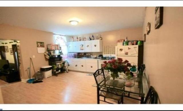 307 S 6th St - Photo 3 of 5