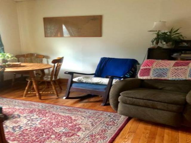 128 Maple St - Photo 3 of 6