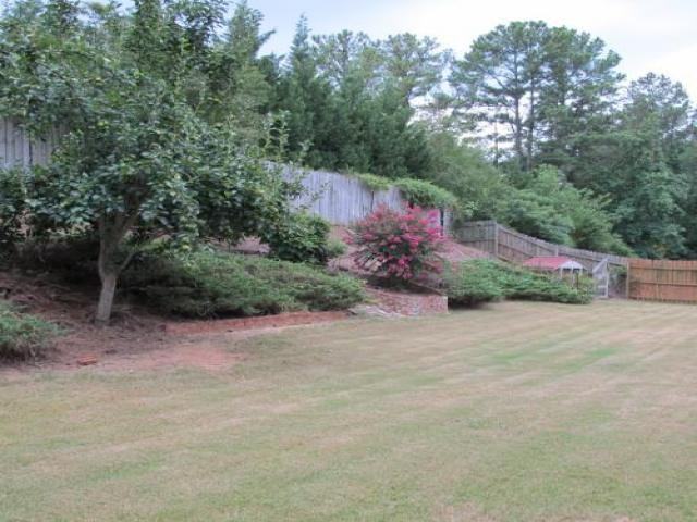 355 Windsor Chase Trail - Photo 2 of 5