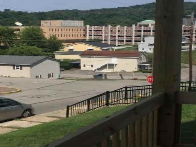 423 5th St - Photo 2 of 6