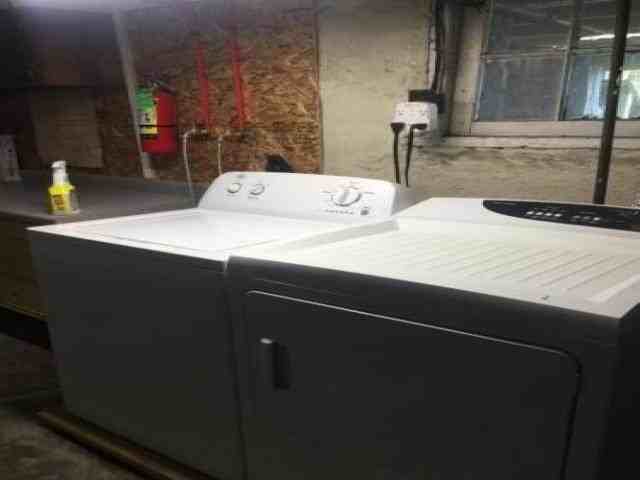 423 5th St - Photo 3 of 6