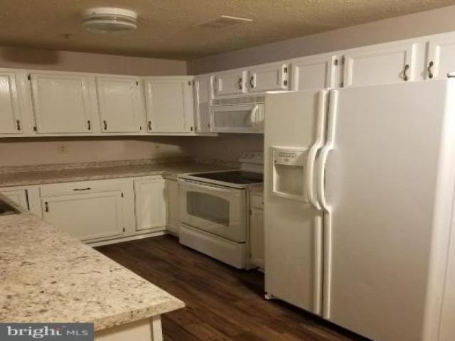 165 Hailey Ln - Photo 2 of 6