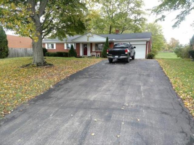 1944 8 Mile Rd - Photo 2 of 6