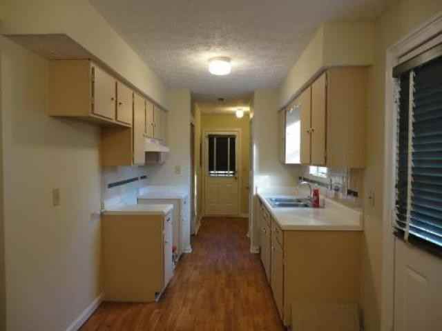 237 Whispering Pine Cir - Photo 2 of 6