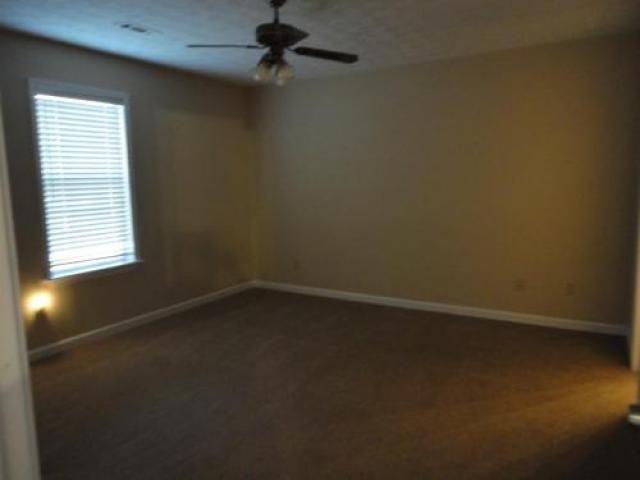 237 Whispering Pine Cir - Photo 3 of 6