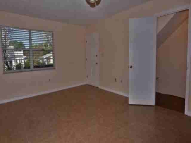 2735 Marshall Dr - Photo 2 of 6