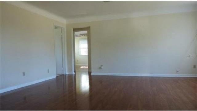 2901 52nd St N - Photo 3 of 6