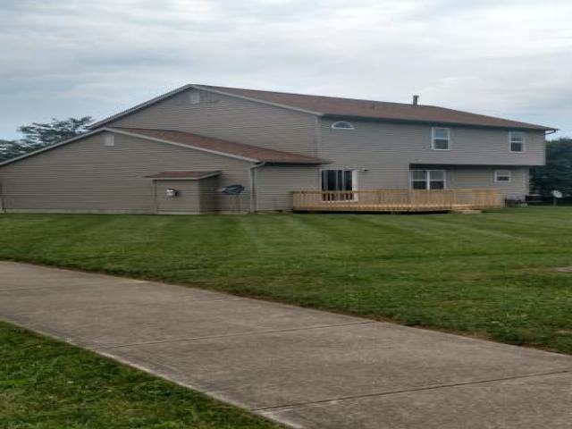 1119 Hoover Lake Ct - Photo 2 of 6