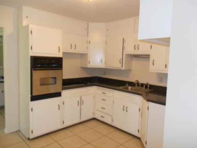 1607 N Florian Ave - Photo 2 of 6