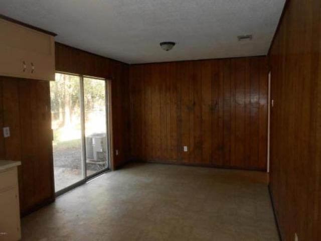 1704 Kingfisher Dr - Photo 2 of 4