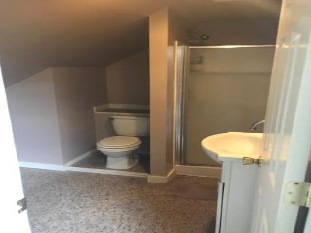 1330 35th St - Photo 3 of 6