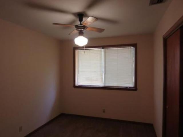 951 Emelda Dr - Photo 3 of 3