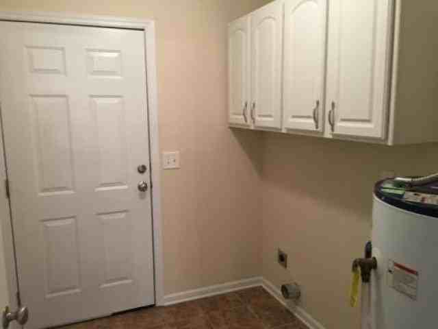 132 Linda Ln - Photo 2 of 6