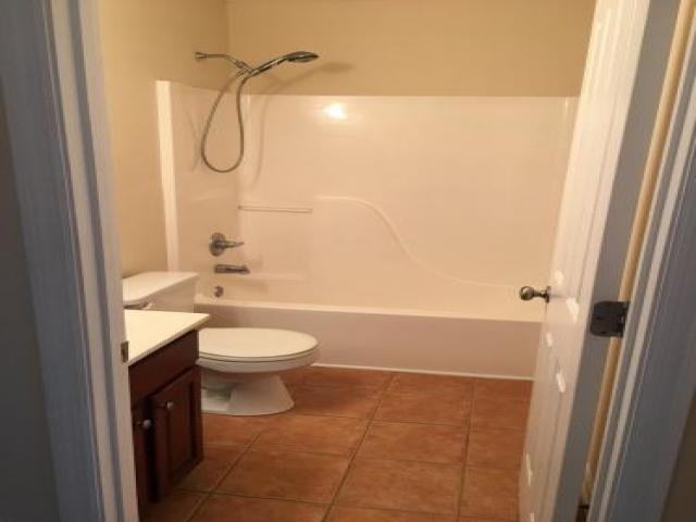 132 Linda Ln - Photo 3 of 6
