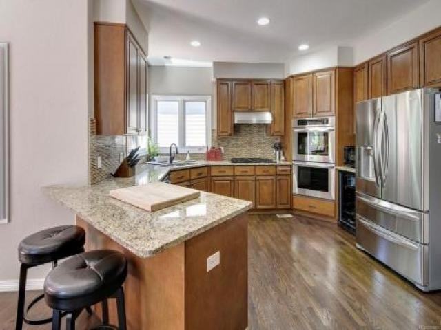 8468 Green Island Cir - Photo 3 of 6