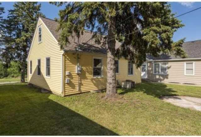 2809 Glenwood Ave - Photo 3 of 6