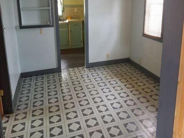 228 E 7th St - Photo 2 of 5